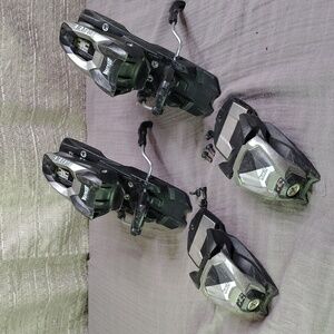 Marker Free 8 Ski Bindings Youth Adjustable Air Pad Downhill